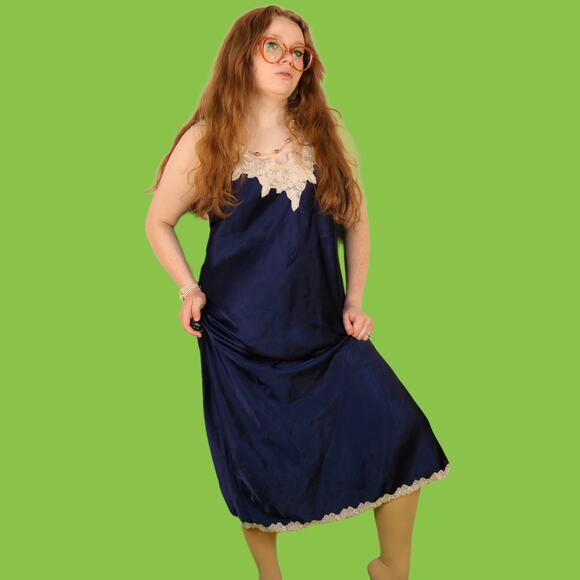 Vintage Navy Blue Jaclyn Smith Slip Dress with Lace, XL - Picture 5 of 7